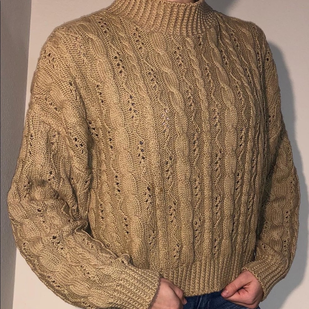 Sweater - Picture 1 of 2